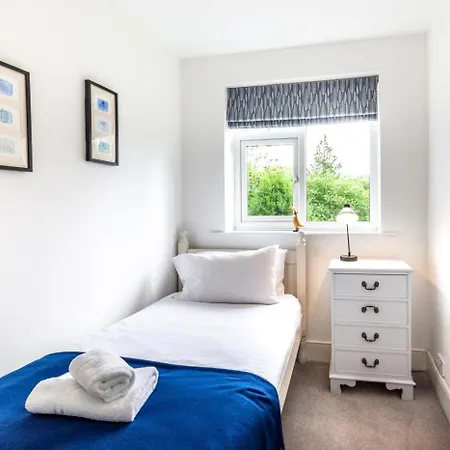 4 Bed In Oc-ds1007 Holiday home *