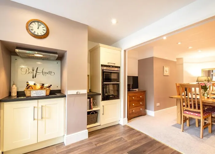 Holiday home 4 Bed In Oc-ds1007 *